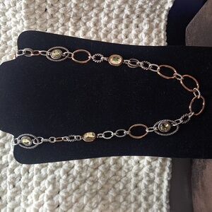Elegant Two-Tone Necklace with Gem Accents